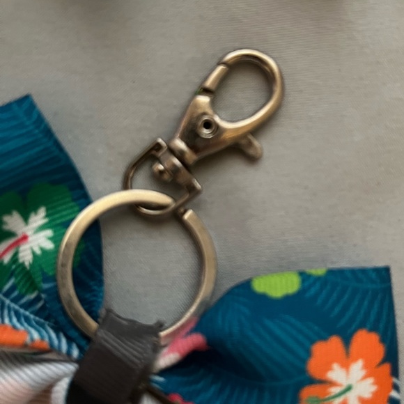 Mini Bow Keychain Set - Picture 5 of 5